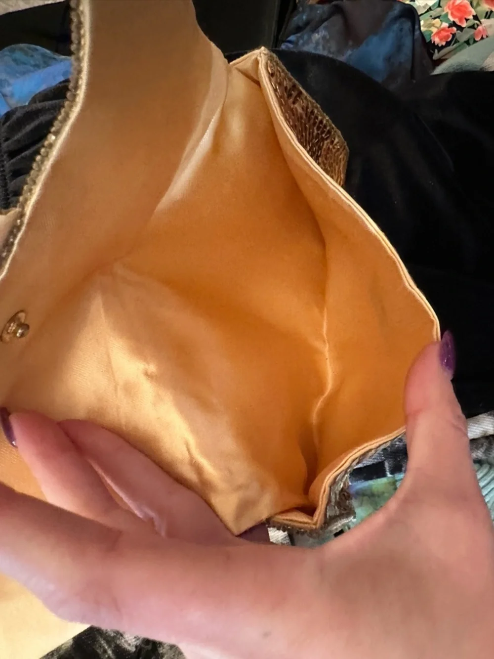 Vintage 80’s/90’s Gold Sequin Clutch with Round Coin Purse Set- Gold